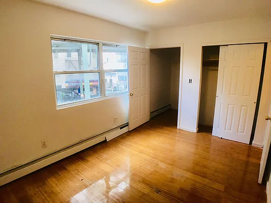 Rented by Reyes & Elsamad Real Estate Group | media 6