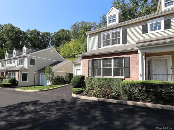 20 Hawthorne Ridge Circle #20, Trumbull, CT 06611