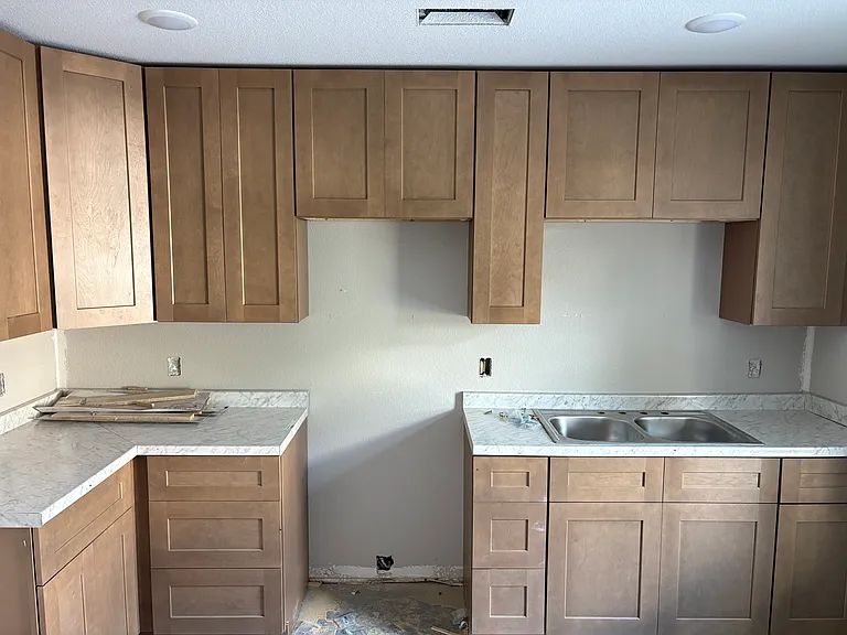 305 Dallas Ave — Photo 2