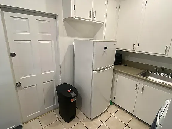 409 Adams St #3 — Photo 1