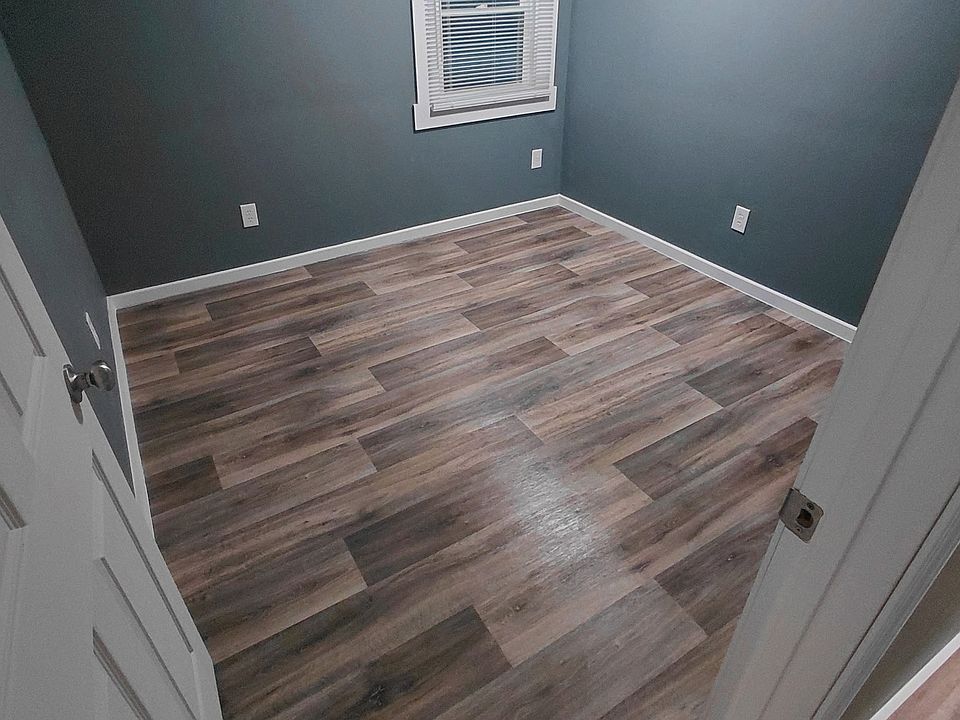 1st image of 114 Langford Dr