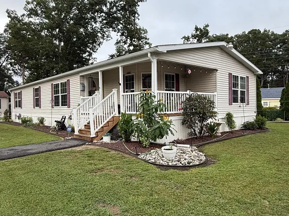 8 Bayberry Ln #8, Elmer, NJ 08318