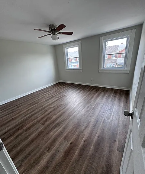 410 Maple Ln — Photo 7