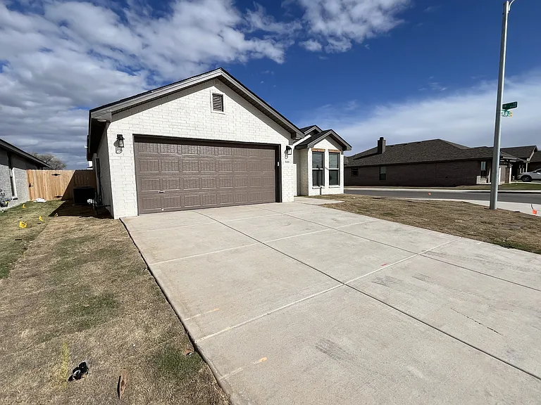 3611 Urbana Pl — Photo 3