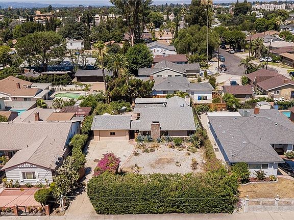 5th image of 7019 Bellaire Ave
