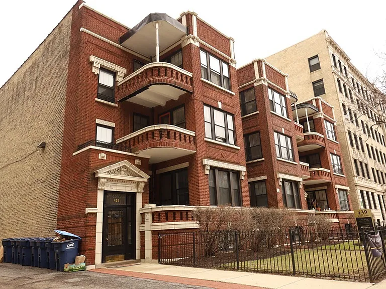 439 W Melrose St #B4 — Photo 1