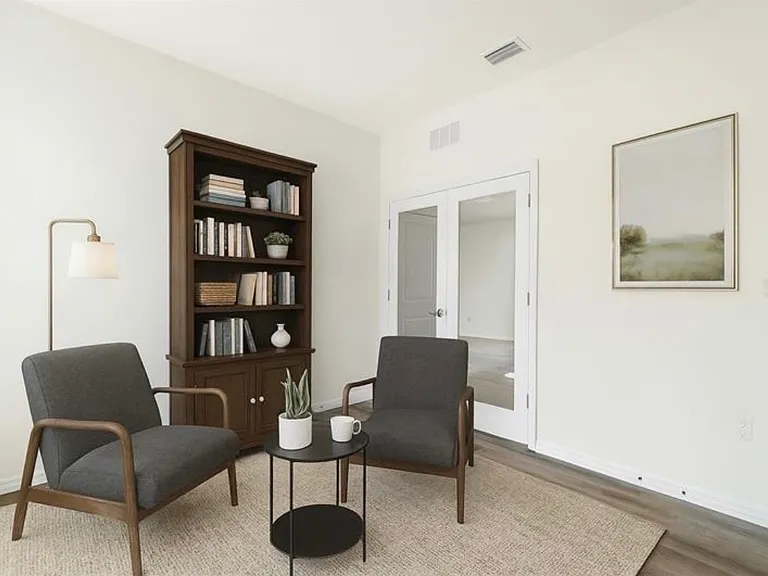 Office/bedroom