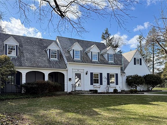 2nd image of 93 Durland Ave