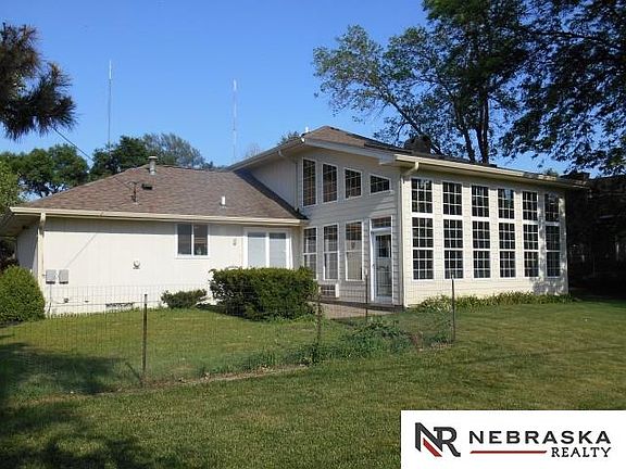 4th image of 5728 N 80th St