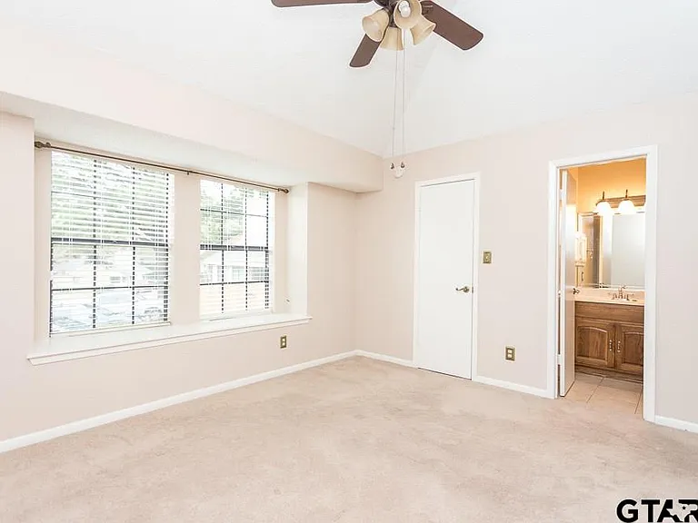 1767 Eaglewood Dr — Photo 9