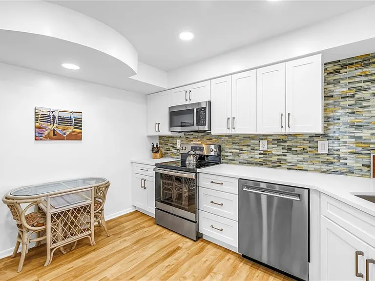 6021 Bahia Del Mar Cir #540 — Photo 5