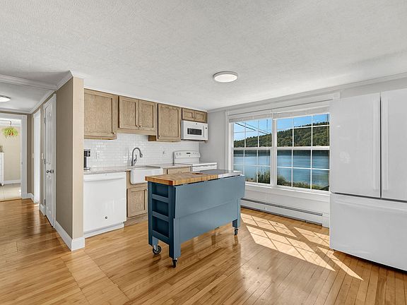 5th image of 173 Little Wilson Pond Road