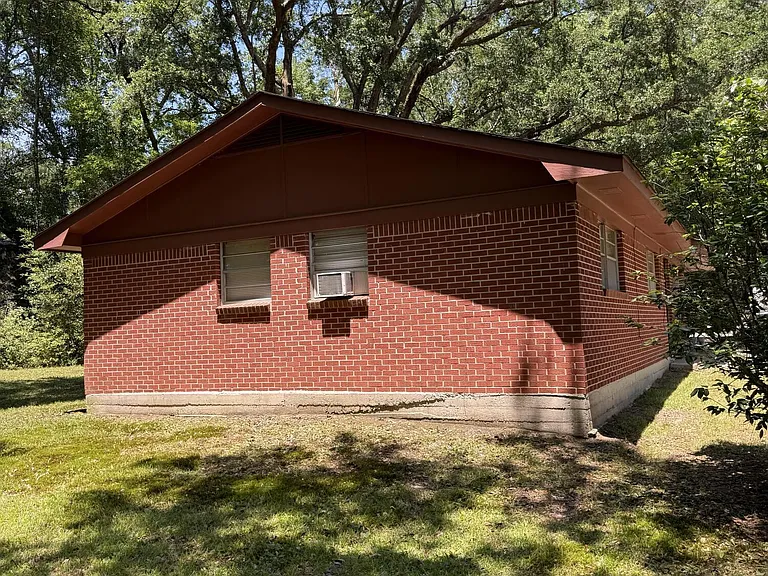 2937 Sam Kirkwood Rd — Photo 2