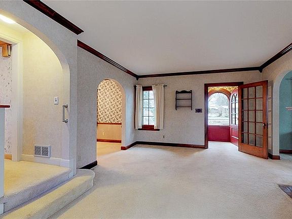 5th image of 2697 Oak Park Blvd