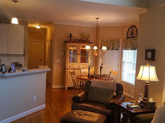 5th image of 4858 Winterview Ln