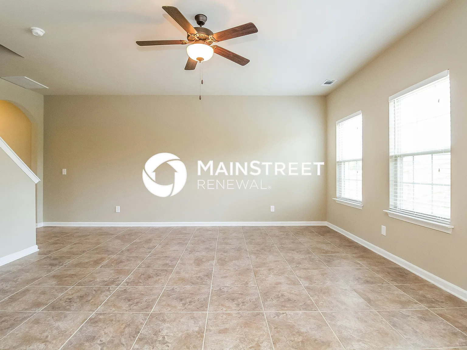 1111 Harmony Ln — Photo 2