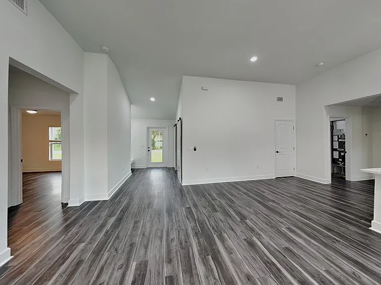 5071 Rosette Rd — Photo 3
