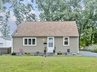125 Deslauriers St, Chicopee, MA 01020
