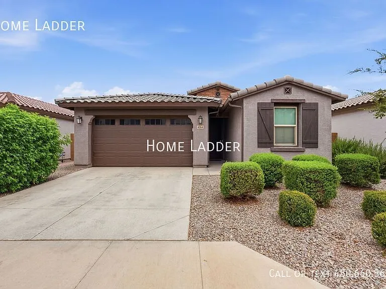 4064 E Catclaw St — Photo 1
