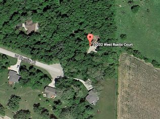 10202 W Rustic Ct, Evansville, WI 53536