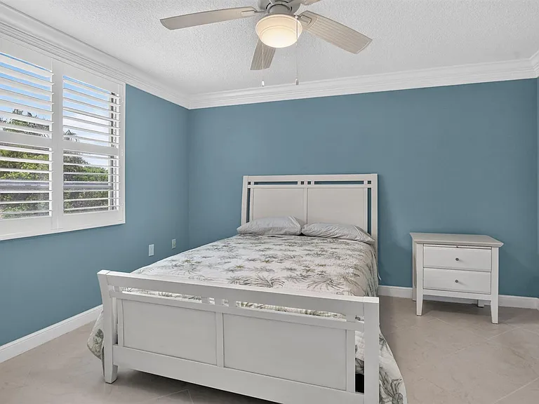6061 Balboa Cir #206 — Photo 14