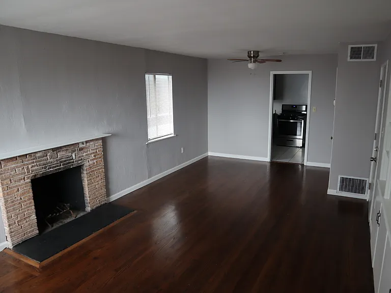 6518 Outlook Ave #4 — Photo 1