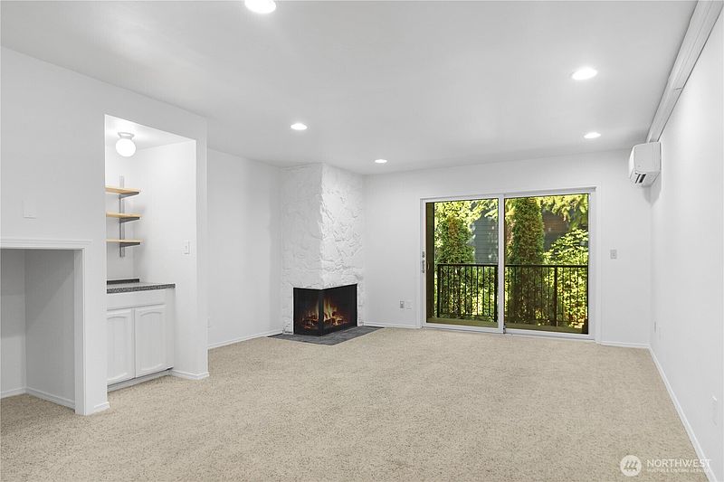 5th image of 17018 NE 80th Street #C5