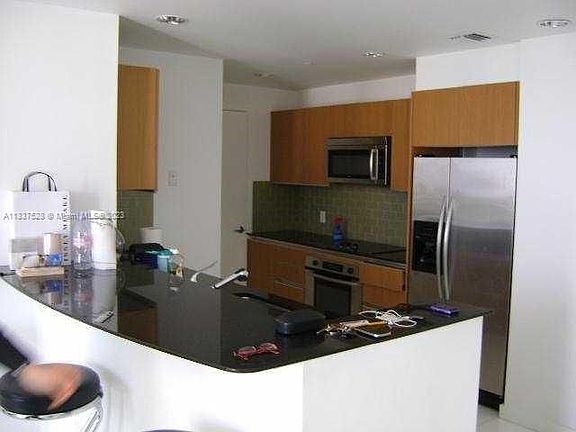 3rd image of 1060 Brickell Ave APT 4005