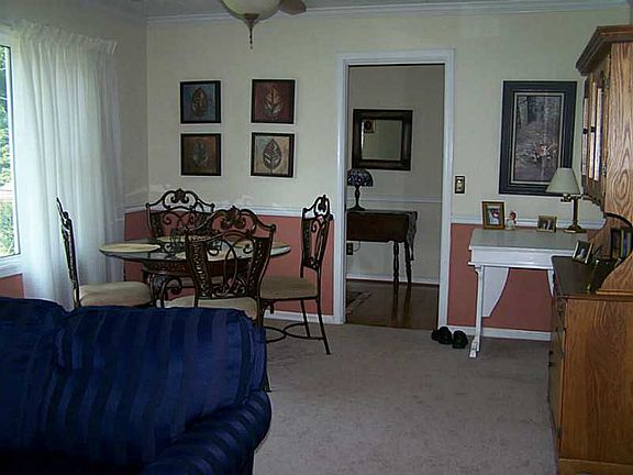 5th image of 1308 Oakwoods Dr