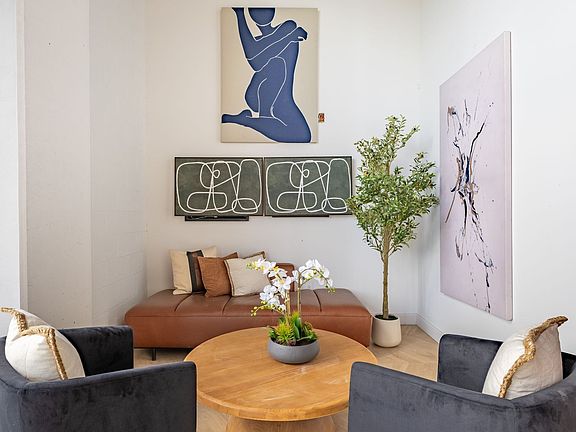 5th image of 6569-6581 N Van Nuys Blvd #2