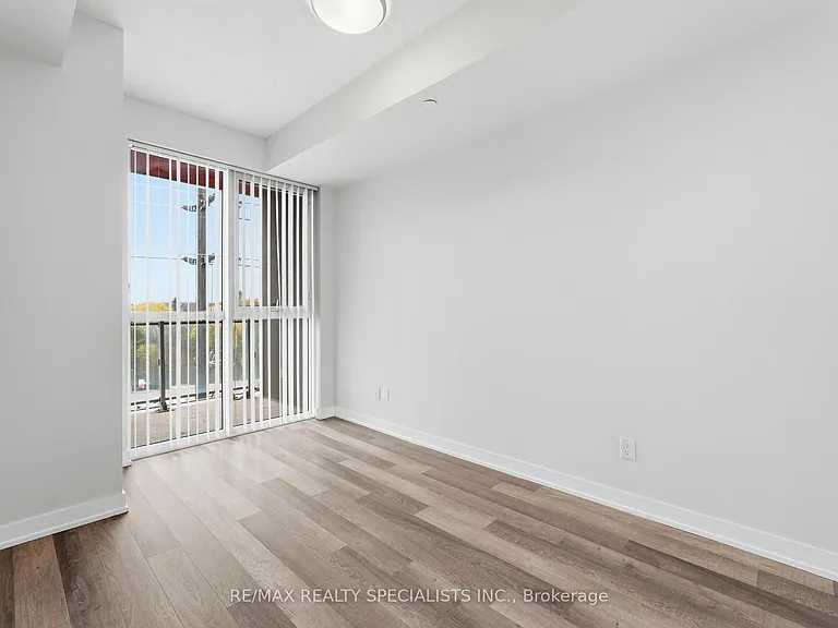 5240 Dundas St #B509 — Photo 9