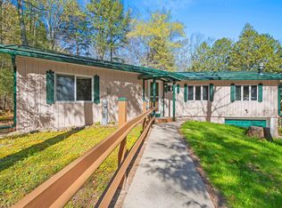 W11430 Riverside Rd, Marion, WI 54950