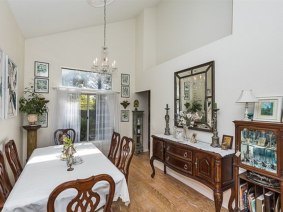 5th image of 43136 Camino Casillas
