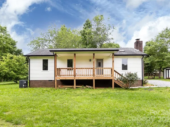 5530 Wrenn Dr, Denver, NC 28037