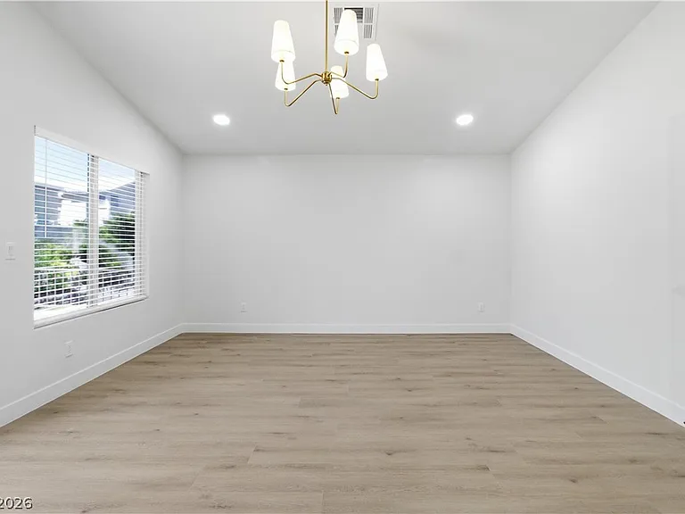 2137 Crestline Falls Pl — Photo 40