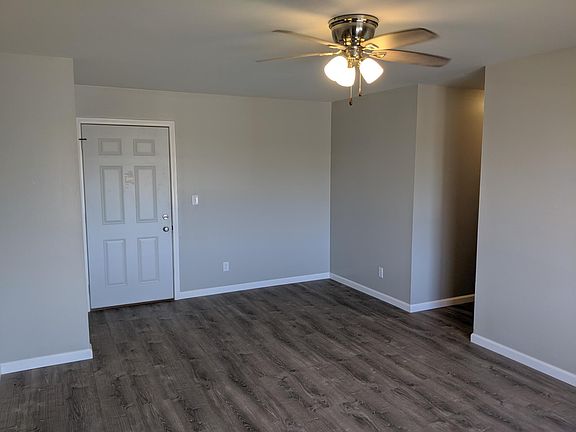 2nd image of 133 Imperial Ct APT 2B