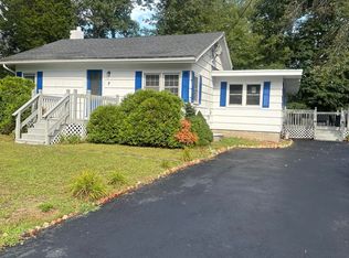 7 Central Ave, Plymouth, MA 02360
