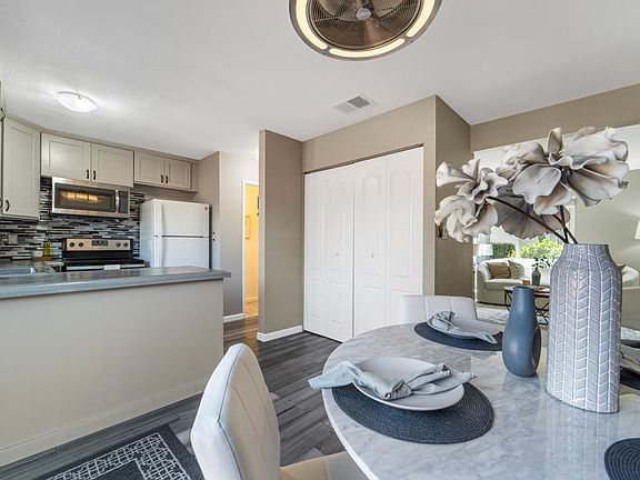 5th image of 392 Don Giovanni Ct