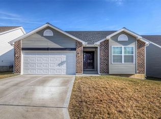 27494 Forest Ridge Ct, Warrenton, MO 63383