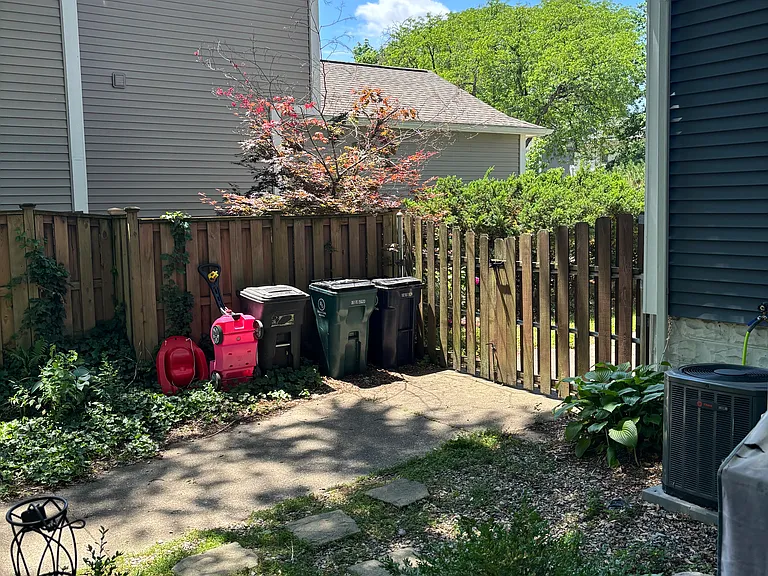 1207 Longfellow Ave — Photo 26