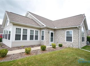 6100 Quarrys Edge Ln, Sylvania, OH 43560