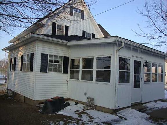 4th image of 614 Fernwood Ave
