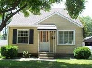 22000 Revere St, Saint Clair Shores, MI 48080