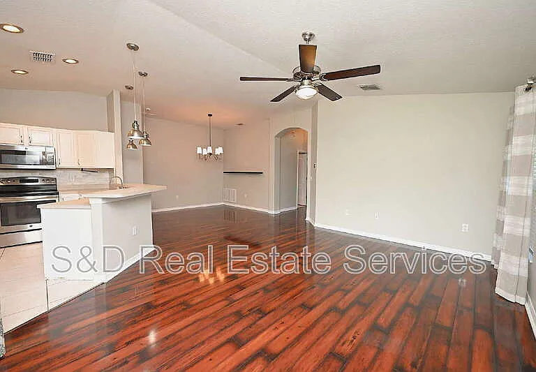 7147 Cedarcrest Blvd — Photo 10