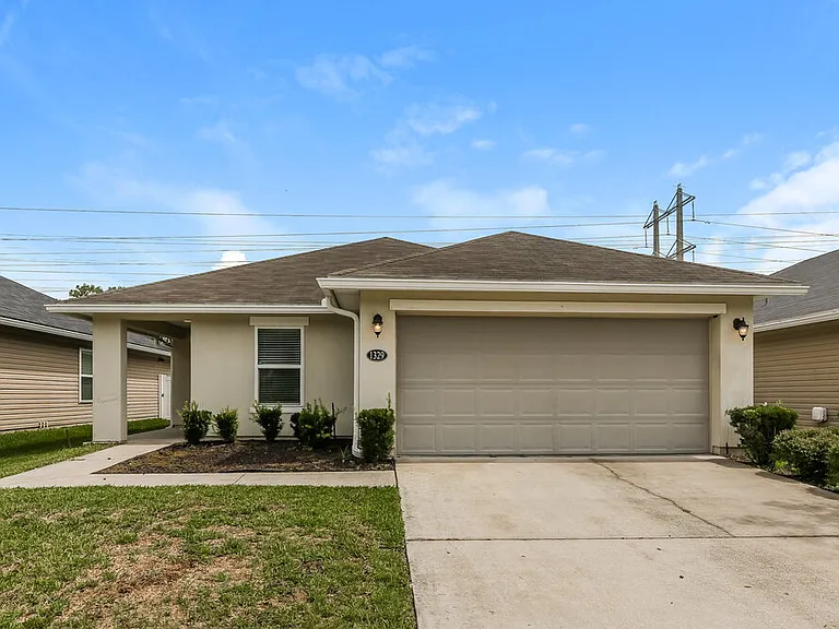 1329 Biscayne Grove Ln — Photo 1