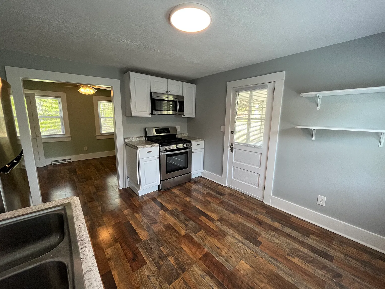 2 bed, $2,100 — Photo 2