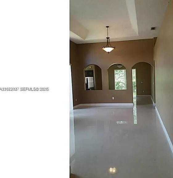 2241 SE 17th Ave — Photo 3