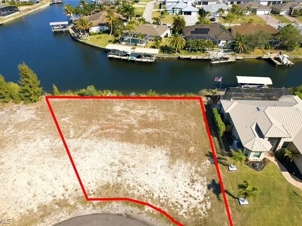 913 NW 39th Ave, Cape Coral, FL 33993