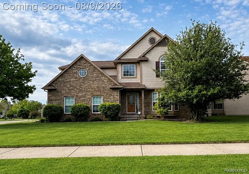 1st image of 8366 Sherwood Dr