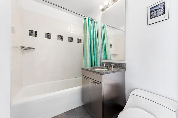 Rented by Corcoran | media 14